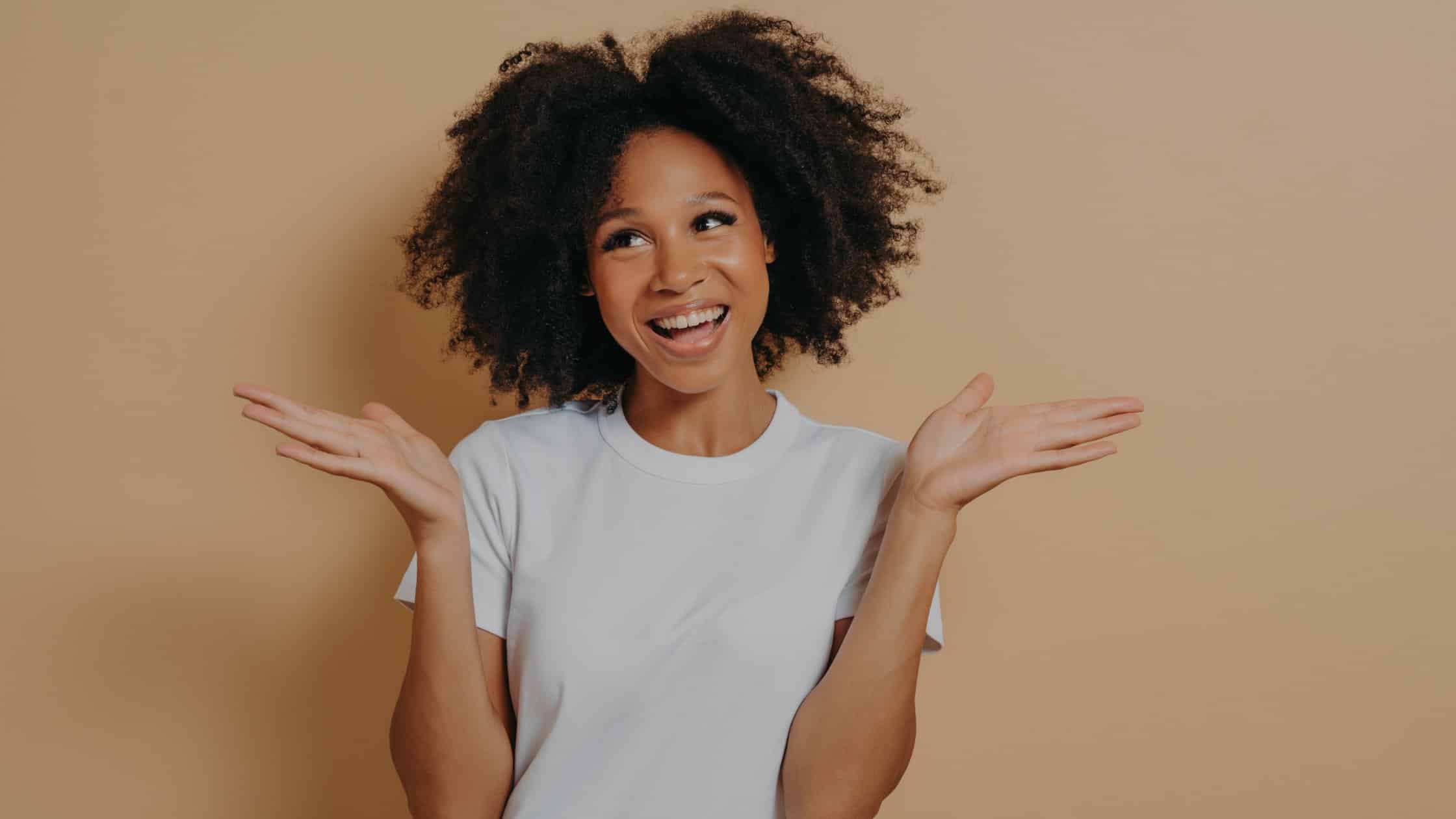 Une femme se questionnant sur quel magnésium choisir